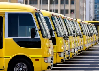 Adalar Elektrikli Otobüs Rehberi [2025]: Güzergahlar, Fiyatlar ve Bilmeniz Gerekenler