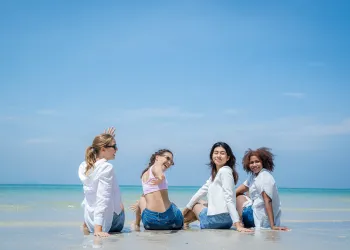 Adalar'da Kadınlara Özel Plaj Var Mı? [2025 Güncel Rehber: Fiyatlar, Ulaşım]