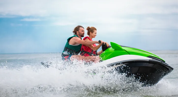 Adalar'ın En İyi Su Sporları Kulüpleri [2026 Karşılaştırmalı Rehber]