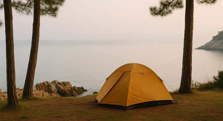 Burgazada Kamp Yerleri: 2025'te Doğa ile İç İçe Bir Kaçış Rehberi