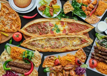 Heybeliada'da Ne Yenir? | Lezzet Durakları ve Mekan Önerileri [2025]