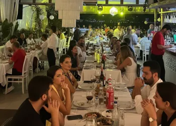 Büyükada'da Rezervasyonsuz Yer Bulunur mu? (Cuma Akşamı İçin Son Dakika Stratejileri ve Mekan Listesi)