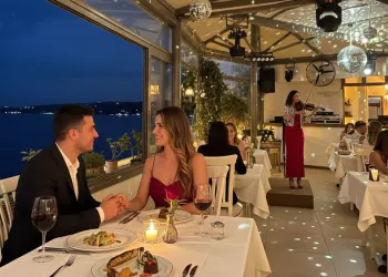 Unutulmaz Bir Kaçamak: Büyükada Sevgililer Günü Programları (2026 Restoran, Otel ve Aktivite Rehberi)
